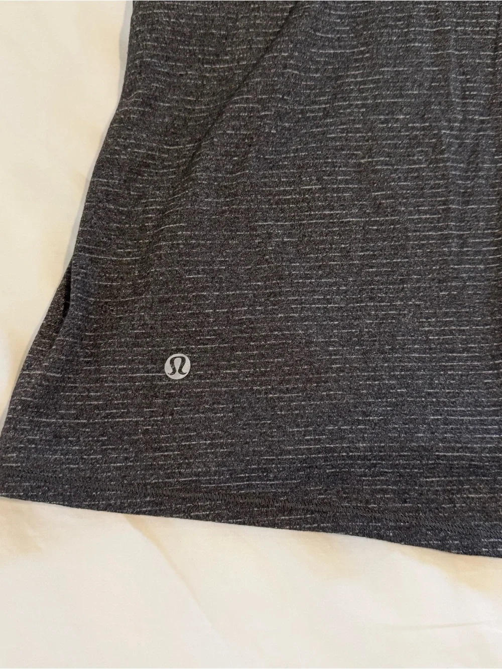 Lululemon split back tank